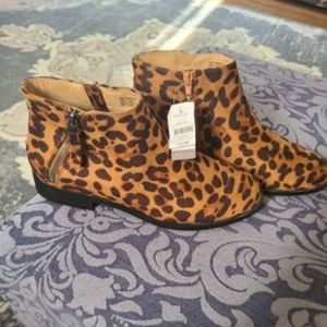 Women's leopard print boots size 9,Time an True brand,these were a gift,I need W